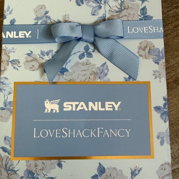Stanley Loveshackfancy Floral Water bottle and Box - Blue and Cream 12 oz - Picture 2 of 12